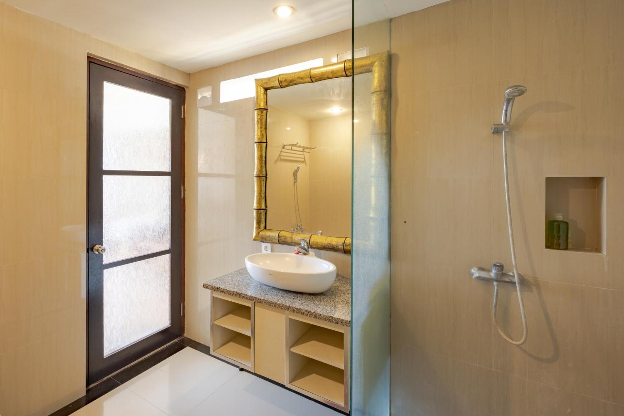 Canggu Spirit Guest House Exterior foto